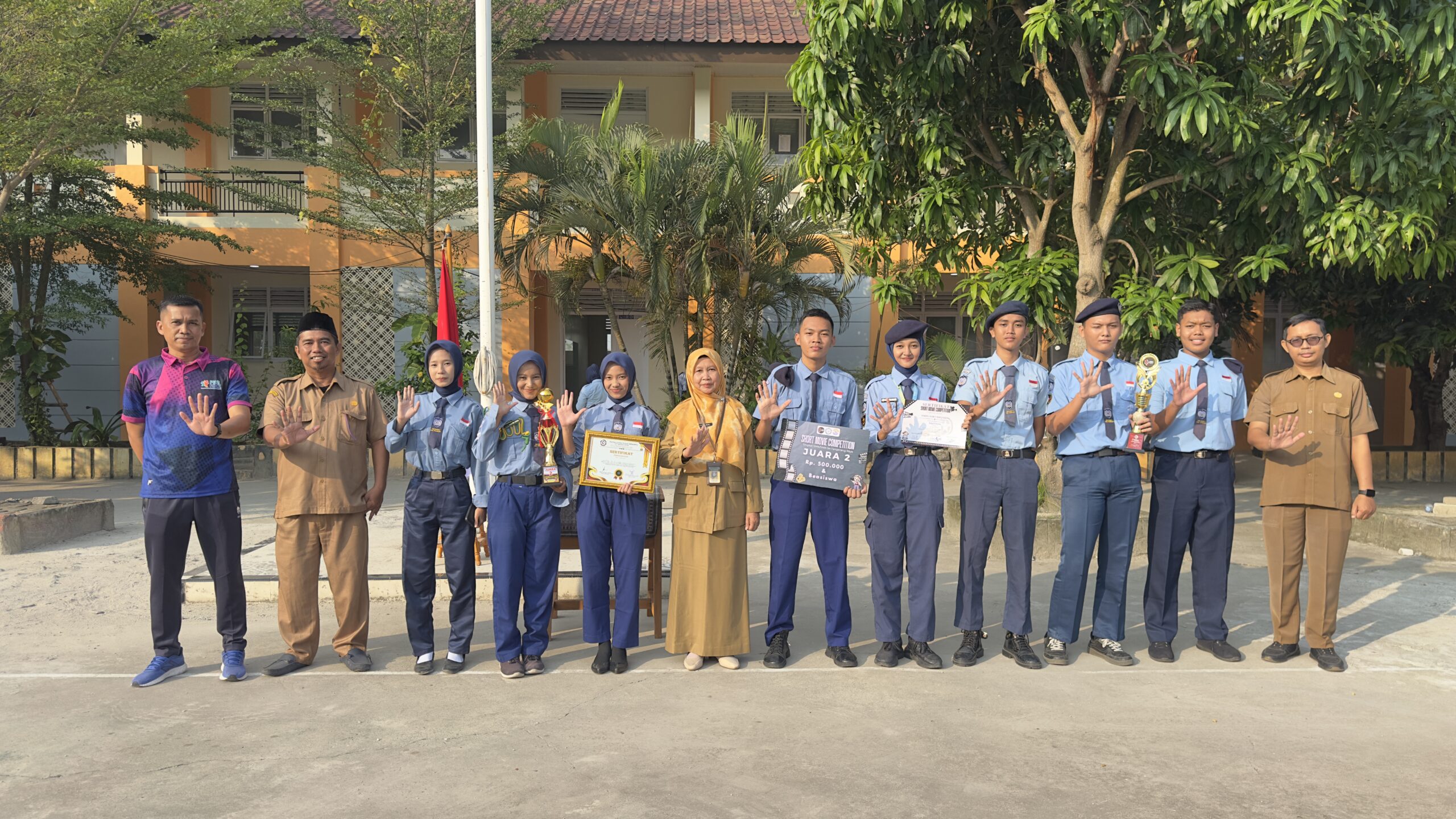 You are currently viewing SMKN 5 Kabupaten Tangerang Bersinar di Bidang Olahraga dan Seni
